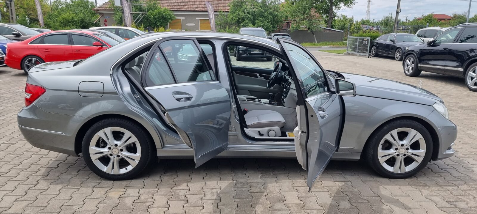 MERCEDES C-KLASSE, 2.2 DIESEL, 136 CP, AN 2012, EURO 5        RATE-LIVRARE-GARANTIE