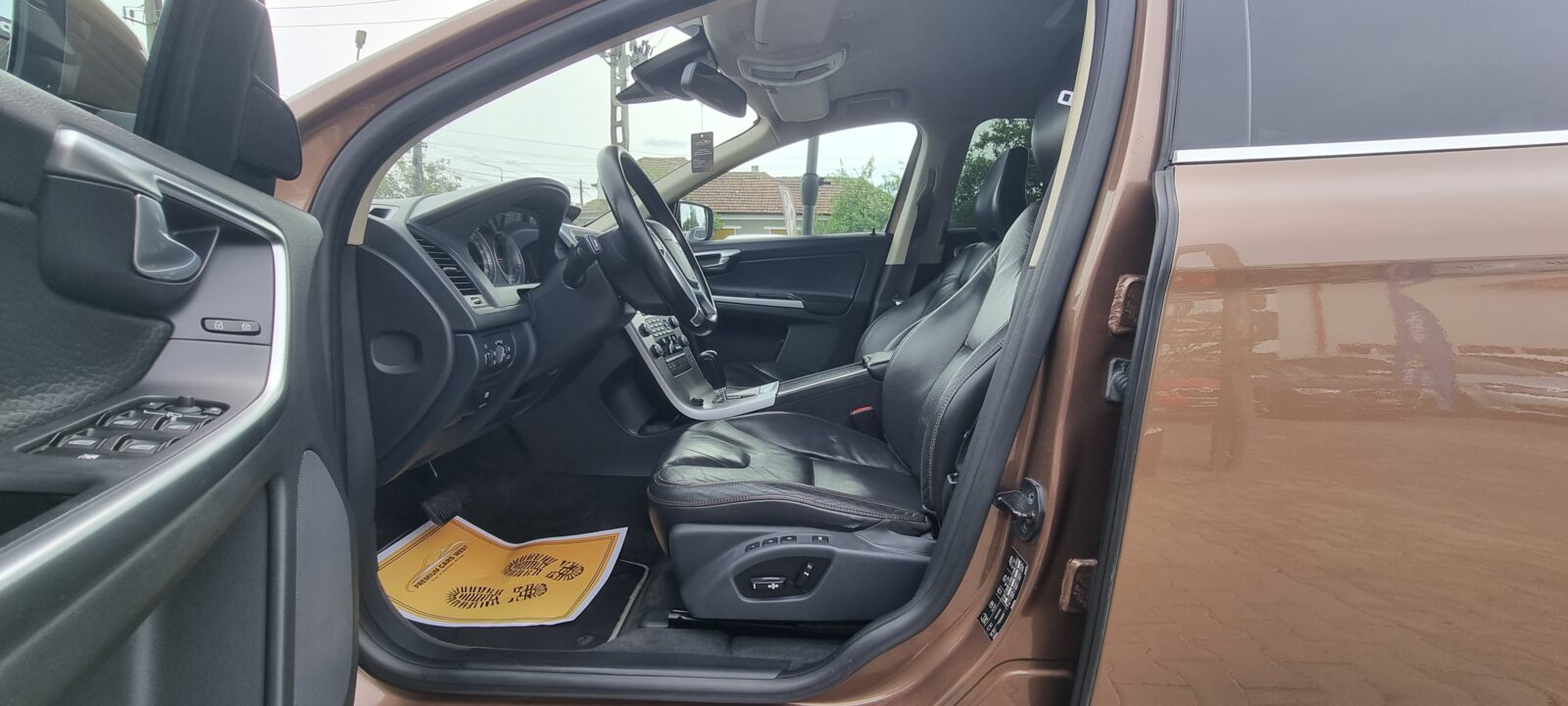 VOLVO XC60 4X4, 2.4 DIESEL, 205 CP, AN 2009     RATE-LIVRARE-GARANTIE