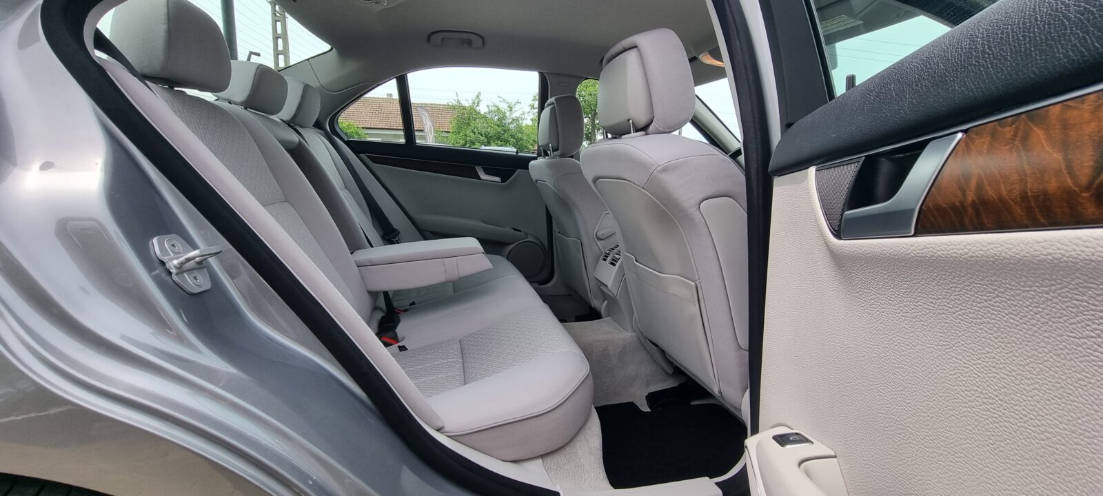 MERCEDES C-KLASSE, 2.2 DIESEL, 136 CP, AN 2012, EURO 5        RATE-LIVRARE-GARANTIE