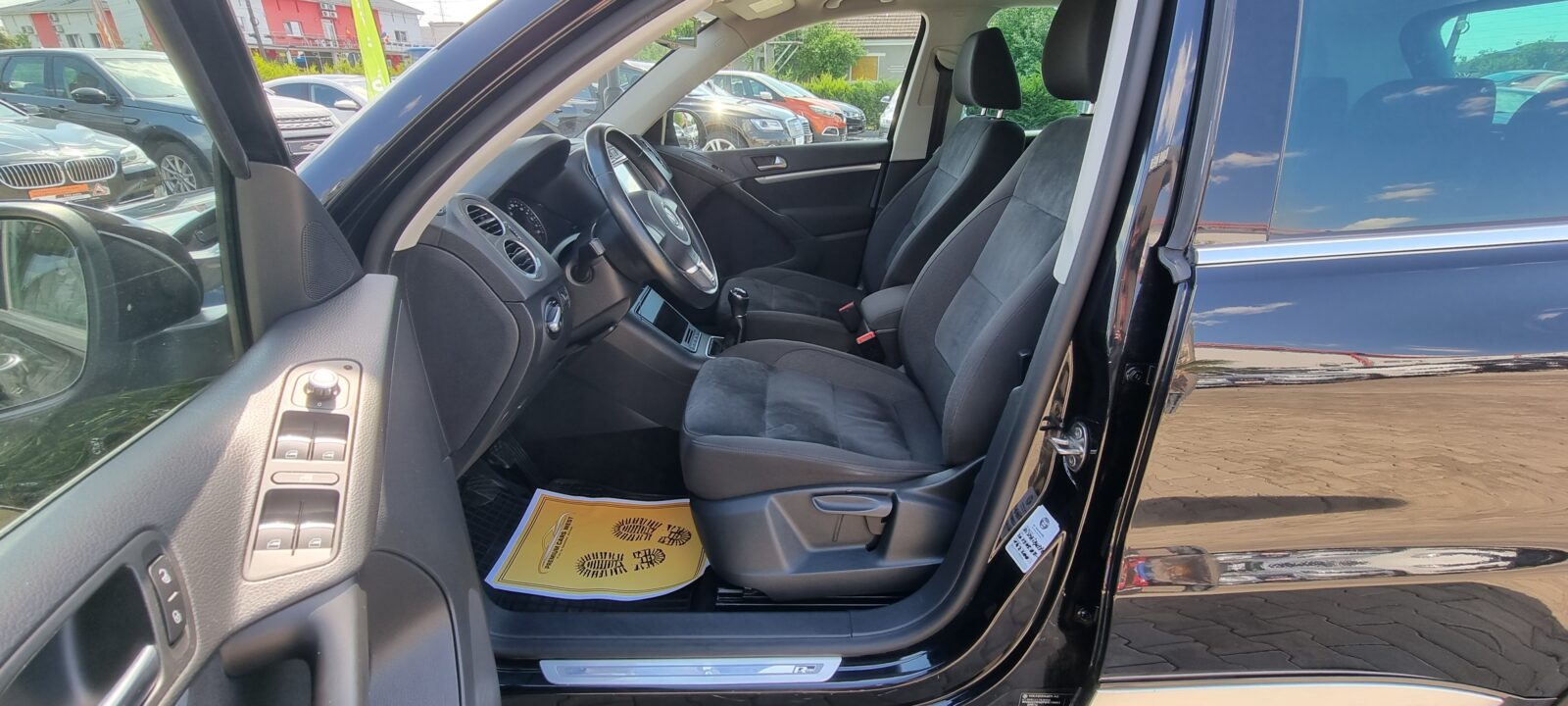 VW TIGUAN R-LINE 1.4 BENZINA AN 2015 REVIZIE EFECTUATA (DISTRIBUTIE+ULEI FILTRE) RATE-LIVRARE-GARANTIE