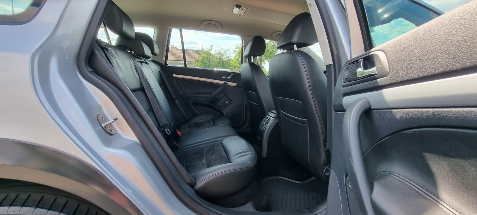 SKODA OCTAVIA 4X4 SCOUT 2.0 DIESEL, 140 CP,  EURO 5,  AN 2012      RATE-LIVRARE-GARANTIE