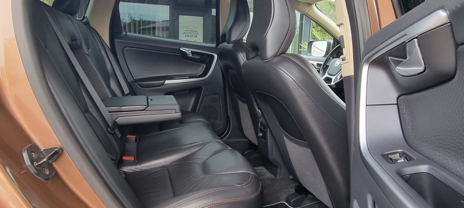 VOLVO XC60 4X4, 2.4 DIESEL, 205 CP, AN 2009     RATE-LIVRARE-GARANTIE