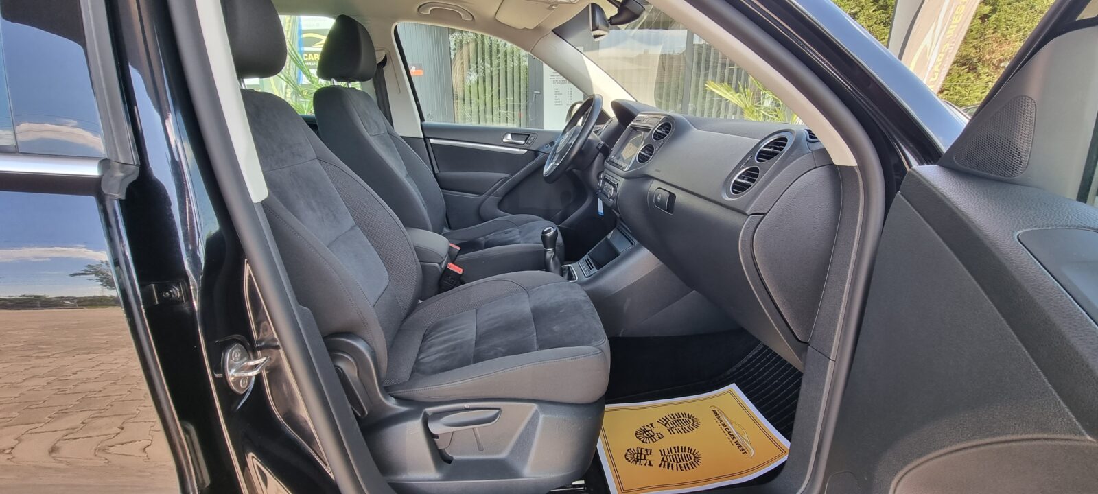 VW TIGUAN R-LINE 1.4 BENZINA AN 2015 REVIZIE EFECTUATA (DISTRIBUTIE+ULEI FILTRE) RATE-LIVRARE-GARANTIE