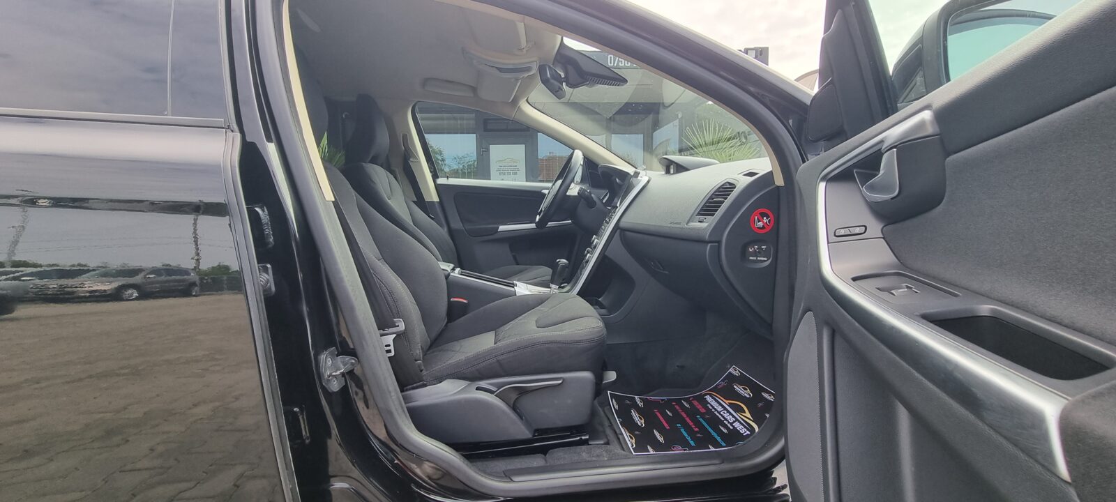 VOLVO XC-60 4X4, 2.4 DIESEL, 163 CP, AN 2010, EURO 5        RATE-LIVRARE-GARANTIE