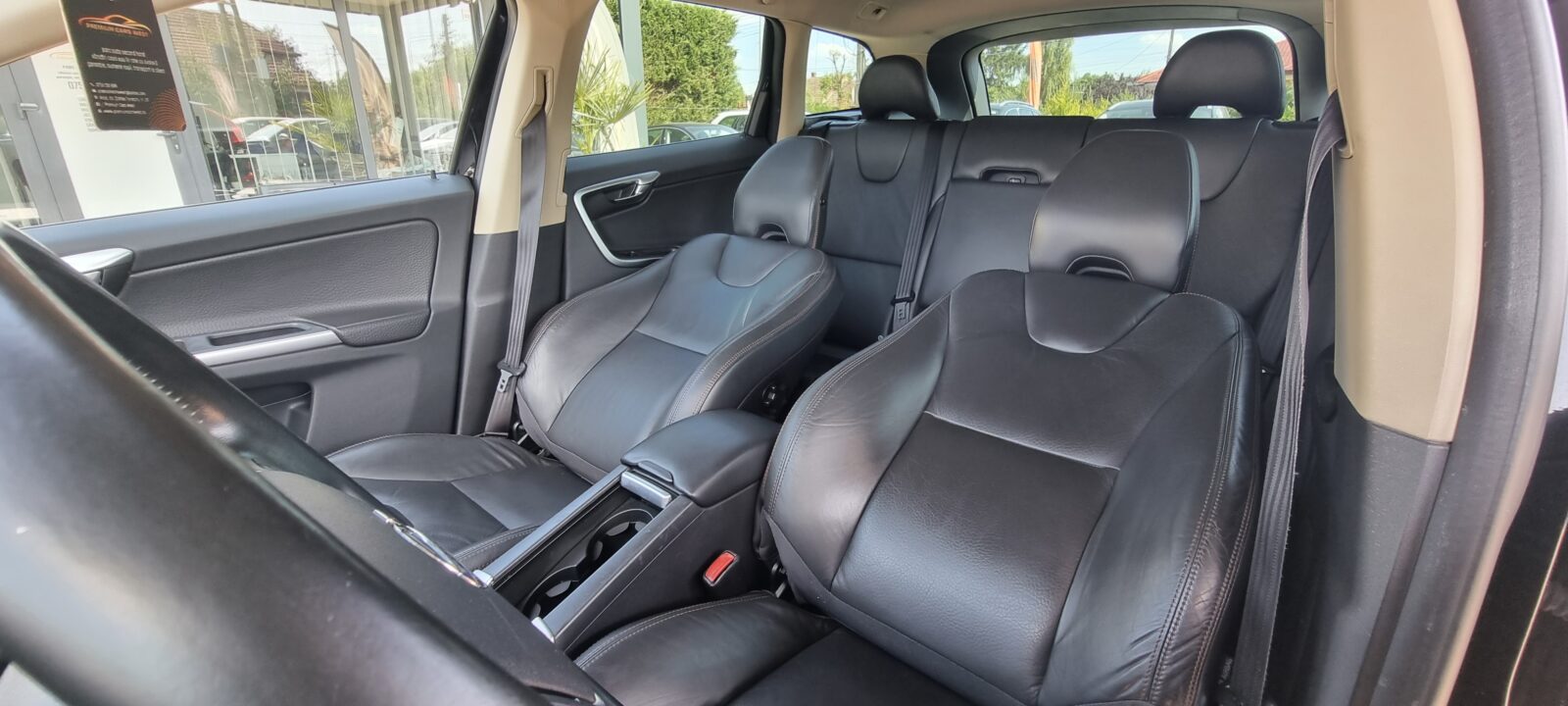 VOLVO XC-60 4X4, 2.4 DIESEL, 205 CP, AN 2009          RATE-LIVRARE-GARANTIE