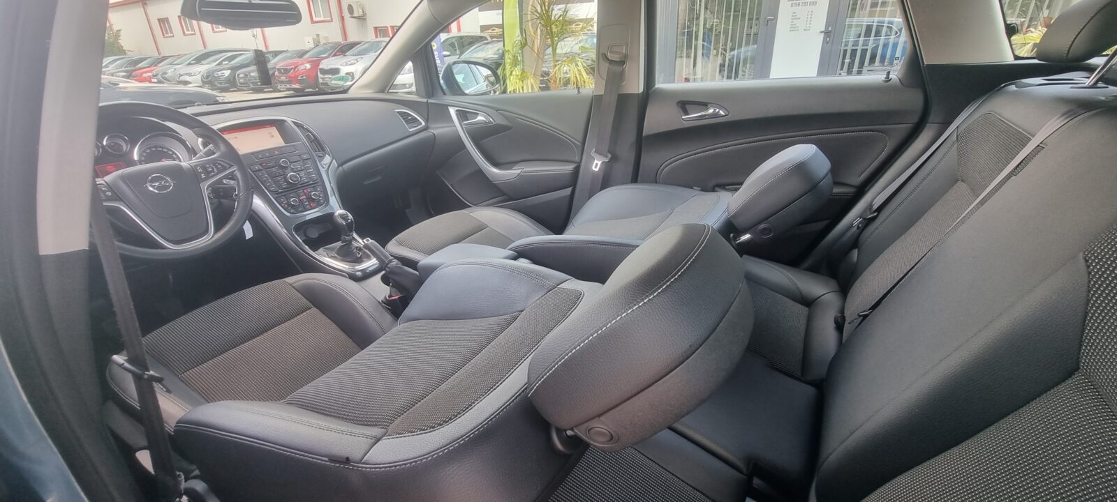 OPEL ASTRA J, 1.6 CDTI, 110 CP, AN 2014, EURO 6         RATE-LIVRARE-GARANTIE