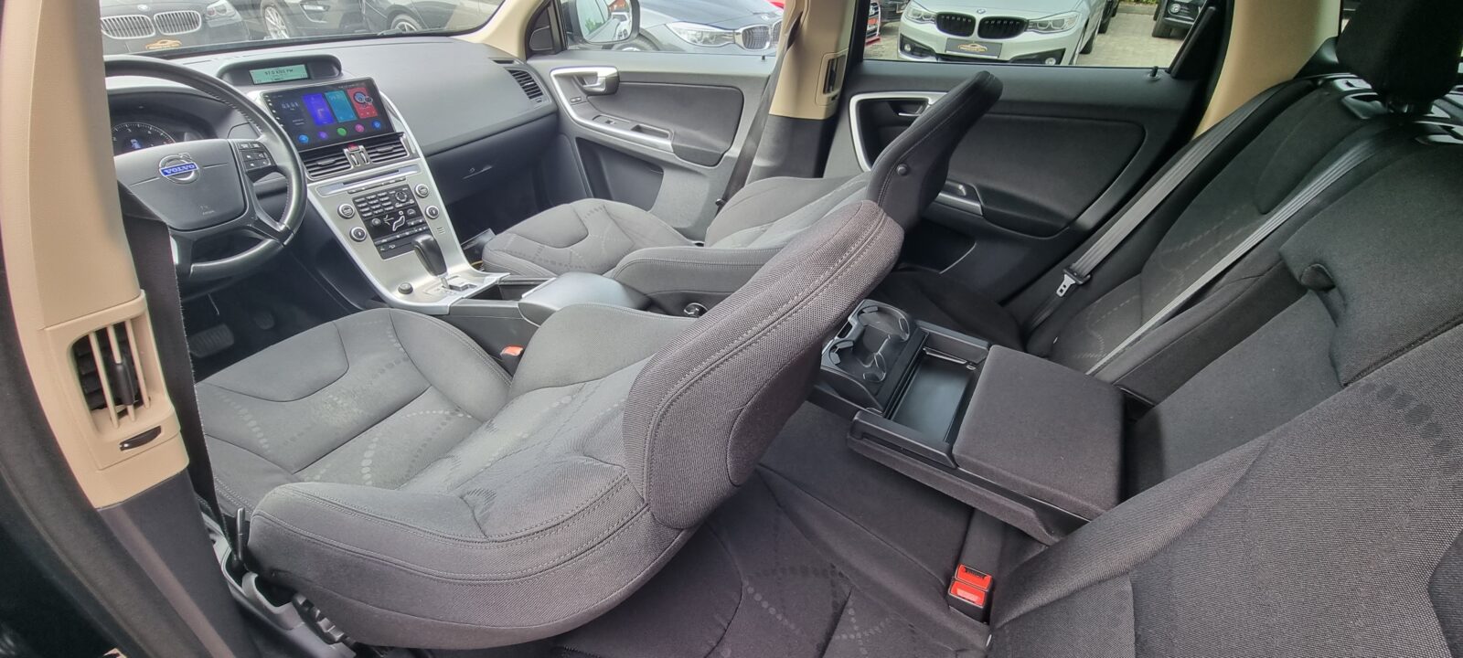 VOLVO XC-60 4X4, 2.4 DIESEL, 163 CP, AN 2010, EURO 5        RATE-LIVRARE-GARANTIE