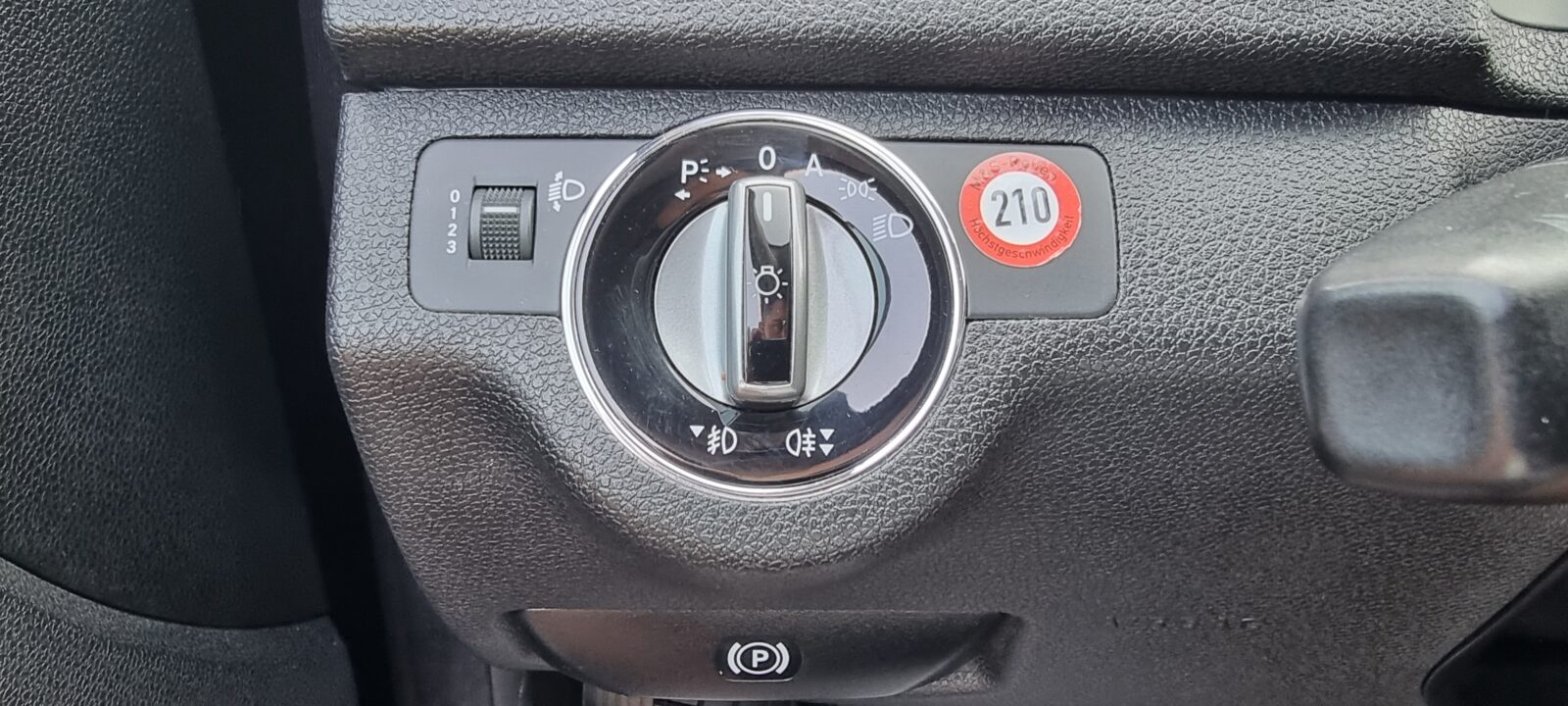 MERCEDES C180 KOMPRESSOR, 1.6 BENZINA, 156 CP, AN 2009    REVIZIE EFECTUATA (DISTRIBUTIE+ ULEI SI FILTRE)       RATE-LIVRARE-GARANTIE