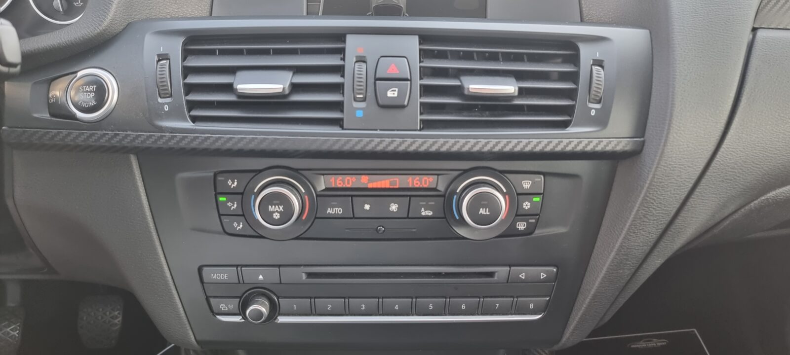 BMW X3 X-DRIVE, 2.0 DIESEL, 177 CP, AN 2011, EURO 5  REVIZIE EFECTUATA(DISTRIBUTIE + ULEI SI FILTRE)    RATE-LIVRARE-GARANTIE