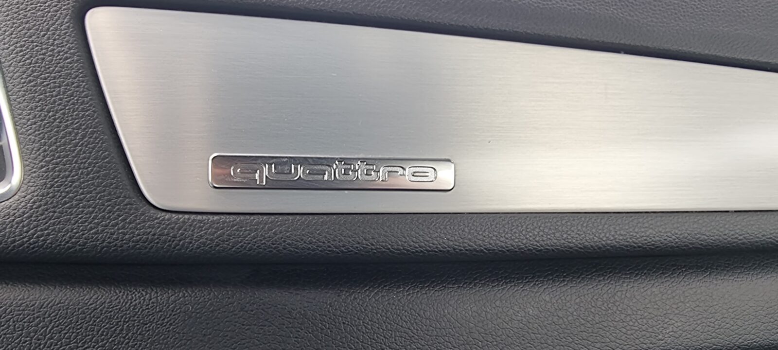 AUDI Q3 QUATTRO S-LINE, 2.0 TDI, 177 CP, AN 2013, EURO 5        RATE-LIVRARE-GARANTIE