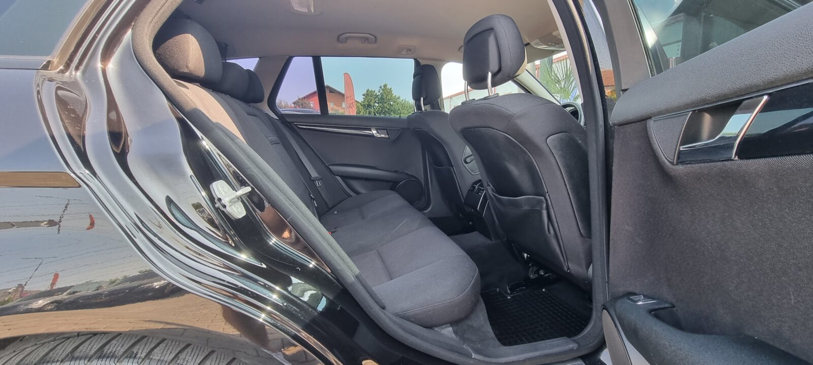 MERCEDES C180 KOMPRESSOR, 1.6 BENZINA, 156 CP, AN 2009    REVIZIE EFECTUATA (DISTRIBUTIE+ ULEI SI FILTRE)       RATE-LIVRARE-GARANTIE