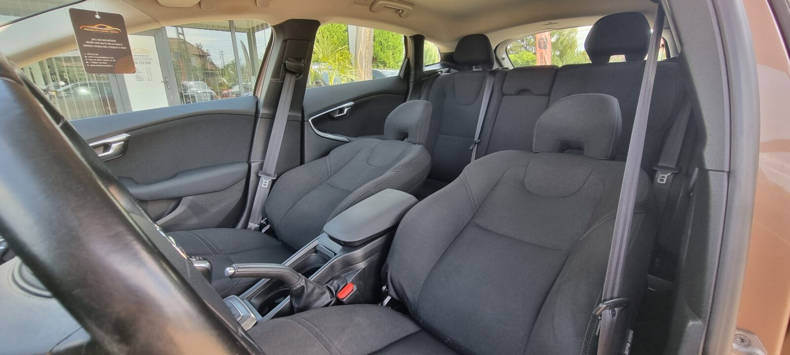 VOLVO V40, 1.6 DIESEL, 114 CP, AN 2014, EURO 5      RATE-LIVRARE-GARANTIE