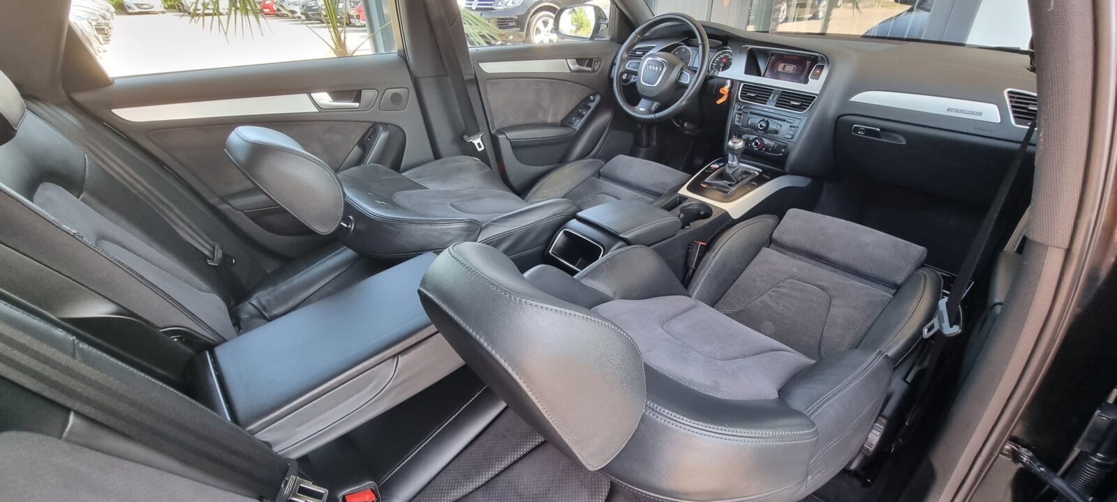 AUDI A4 AVANT QUATTRO S-LINE, 2.0 TDI, 143 CP, AN 2011, EURO 5    RATE-LIVRARE-GARANTIE