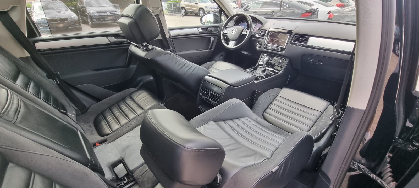 VW TOUAREG, 3.0 TDI, 205 CP, AN 2012, EURO 5     RATE-LIVRARE-GARANTIE
