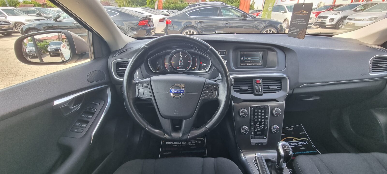 VOLVO V40, 1.6 DIESEL, 114 CP, AN 2014, EURO 5      RATE-LIVRARE-GARANTIE