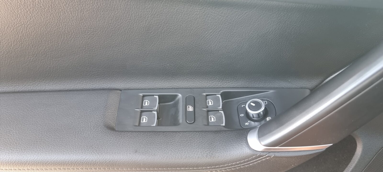 VW PASSAT, 2.0 TDI, 140 CP, AN 2011, EURO 5    RATE-LIVRARE-GARANTIE