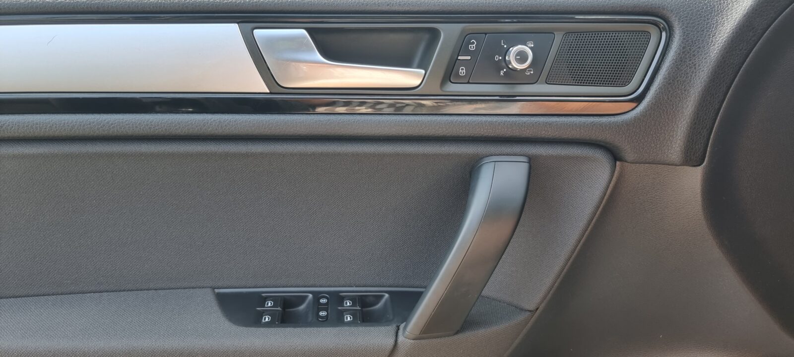 VW TOUAREG, 3.0 TDI, 205 CP, AN 2012, EURO 5     RATE-LIVRARE-GARANTIE