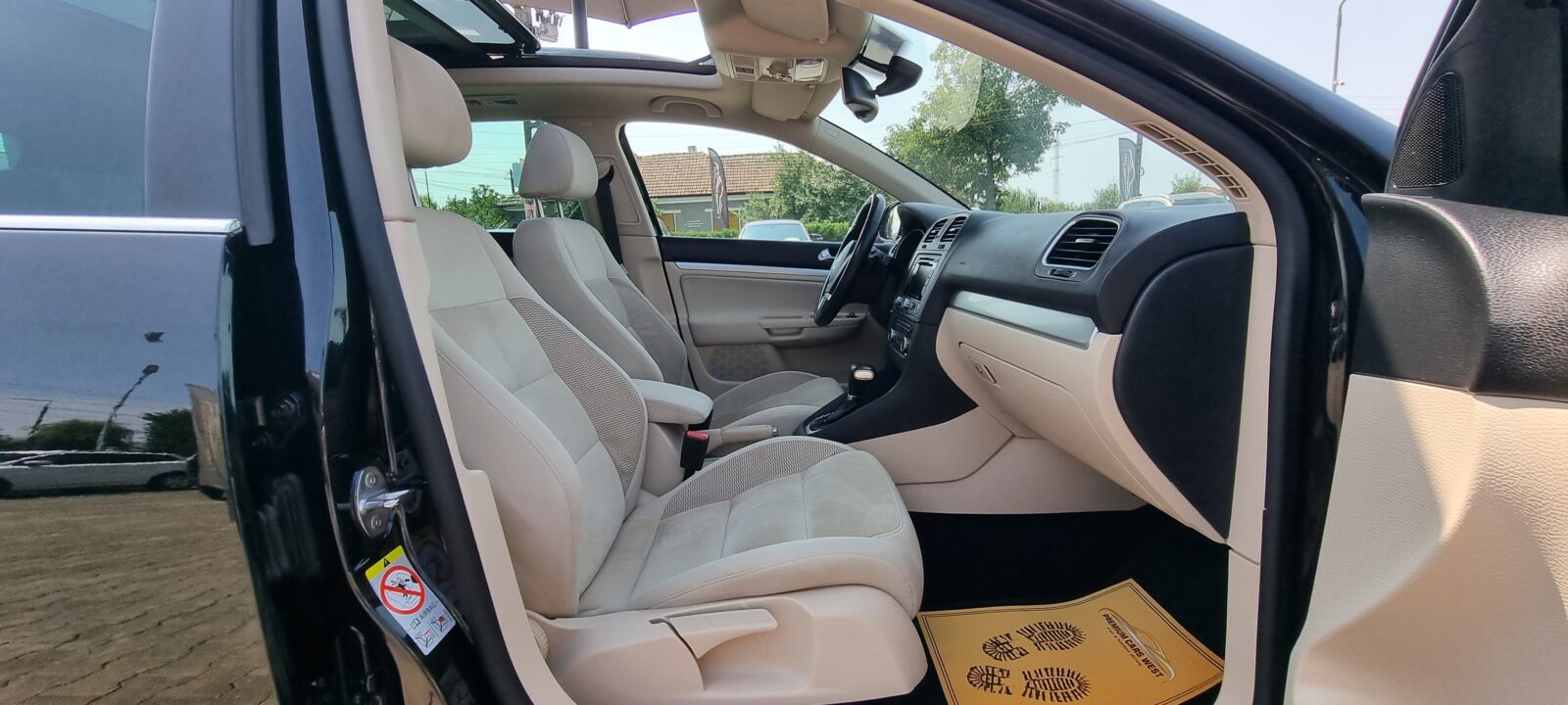 VW GOLF VI, AUTOMAT, PANORAMIC 2.0 TDI, 140 CP, AN 2010, EURO 5  RATE-LIVRARE-GARANTIE