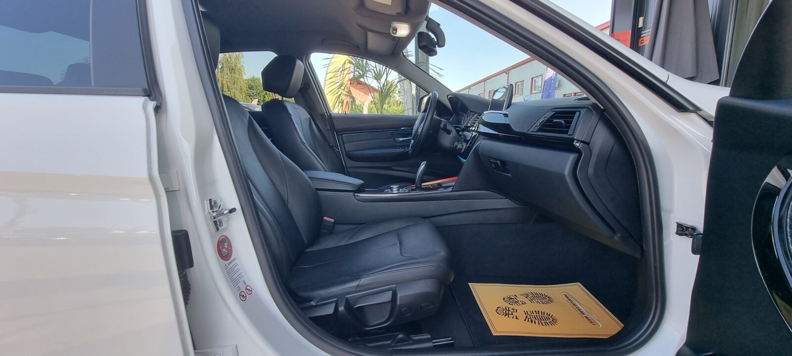 BMW 320D , 2.0 DIESEL, 184 CP, AN 2012, EURO 5      RATE-LIVRARE-GARANTIE