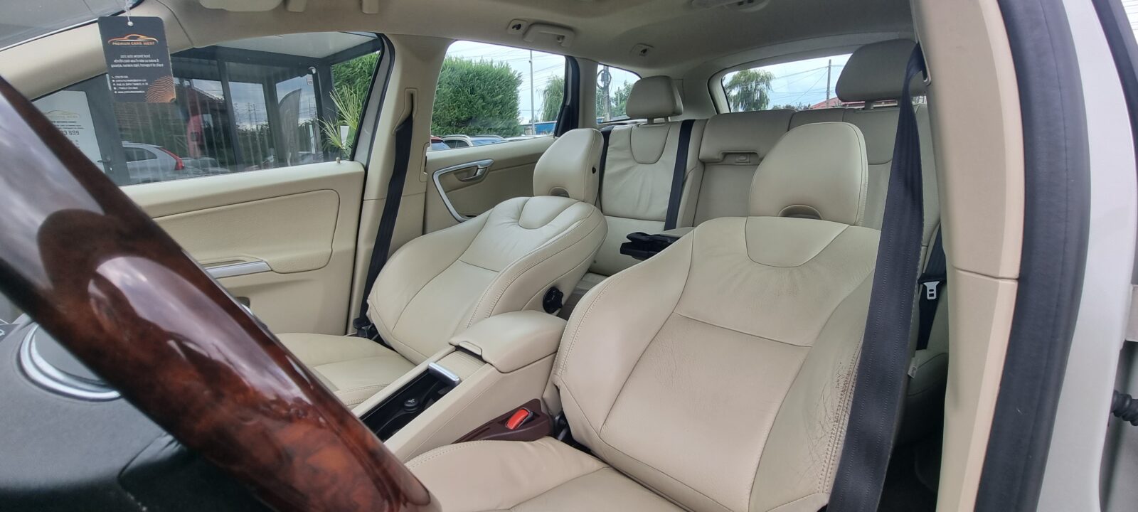 VOLVO XC60 4X4, 2.4 DIESEL, 163 CP, AN 2011, EURO 5     RATE-LIVRARE-GARANTIE