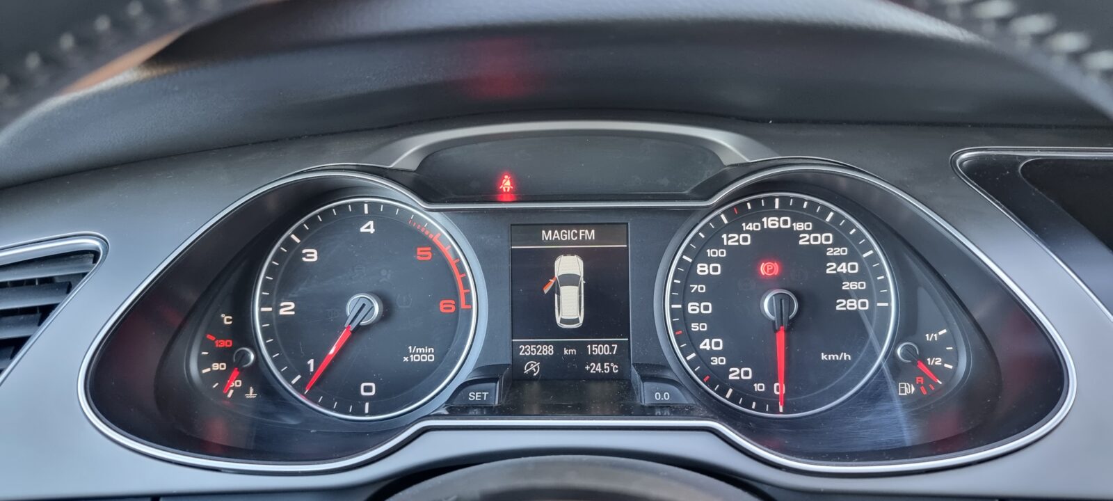 AUDI A4 QUATTRO S-LINE, 2.0 TDI, 177 CP, AN 2013, EURO 5 RATE-LIVRARE-GARANTIE