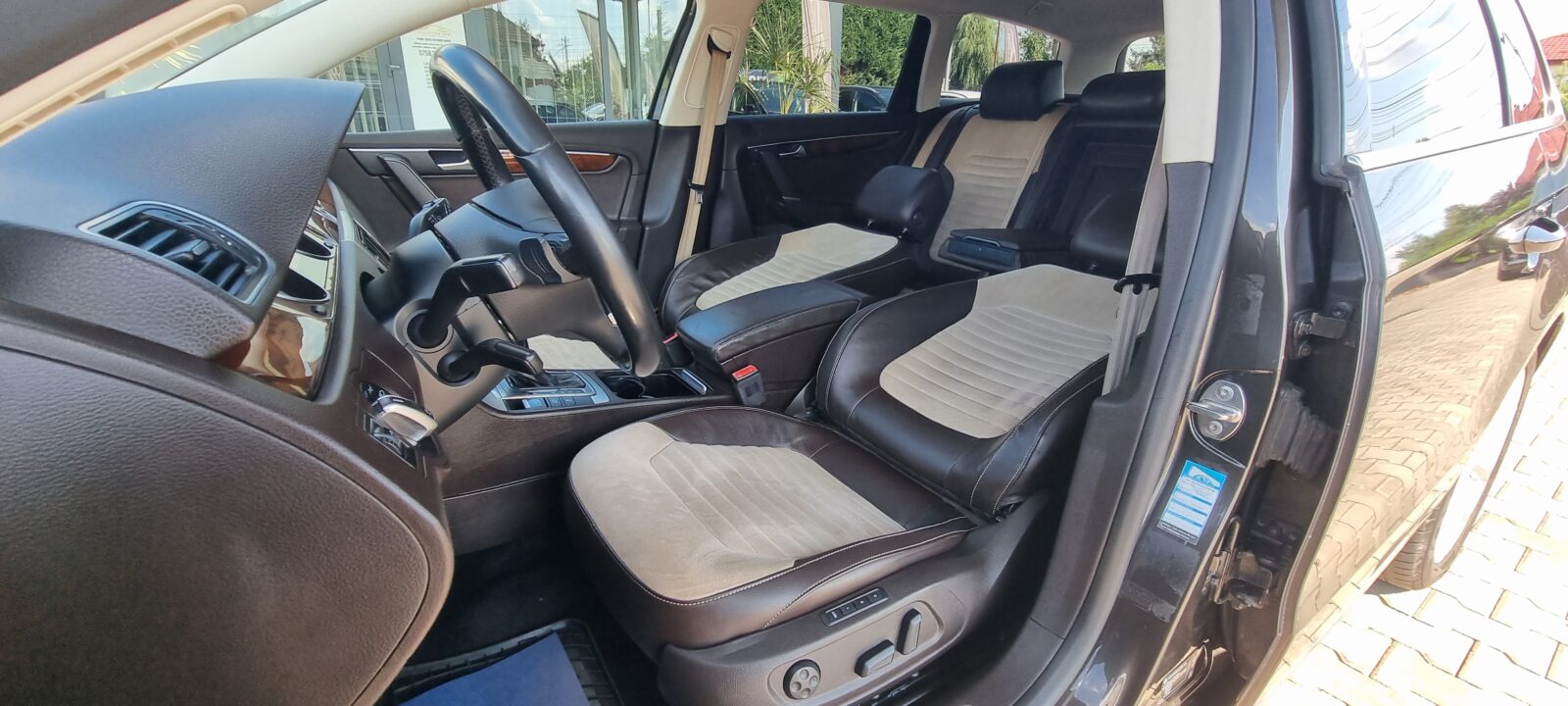 VW PASSAT, 2.0 TDI, 140 CP, AN 2012, EURO 5 REVIZIE EFECTUATA ( DISTRIBUTIE + ULEI SI FILTRE )  RATE-LIVRARE-GARANTIE