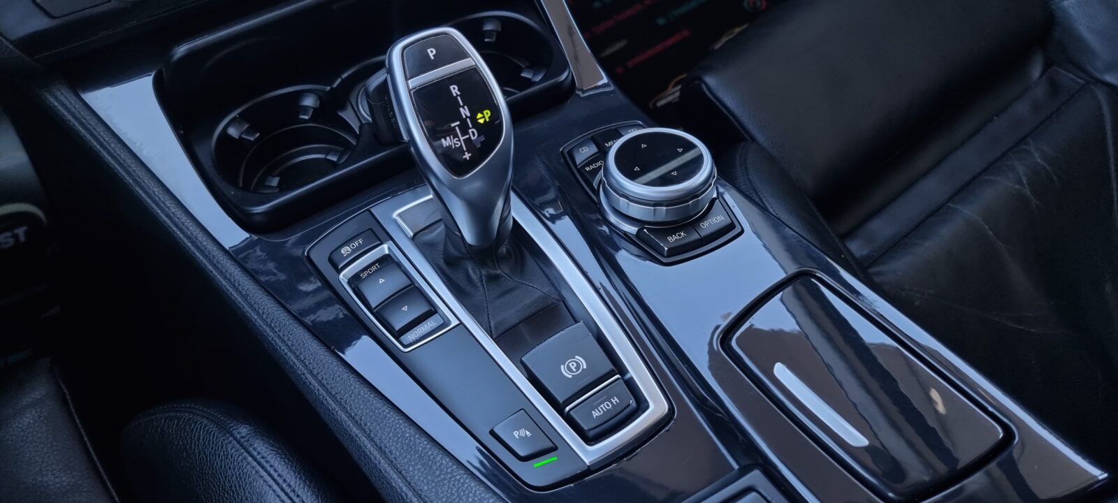 BMW 520D F10, 2.0 DIESEL, 184 CP, AN 2011, EURO 5    REVIZIE EFECTUATA ( DISTRIBUTIE + ULEI SI FILTRE )     RATE-LIVRARE-GARANTIE
