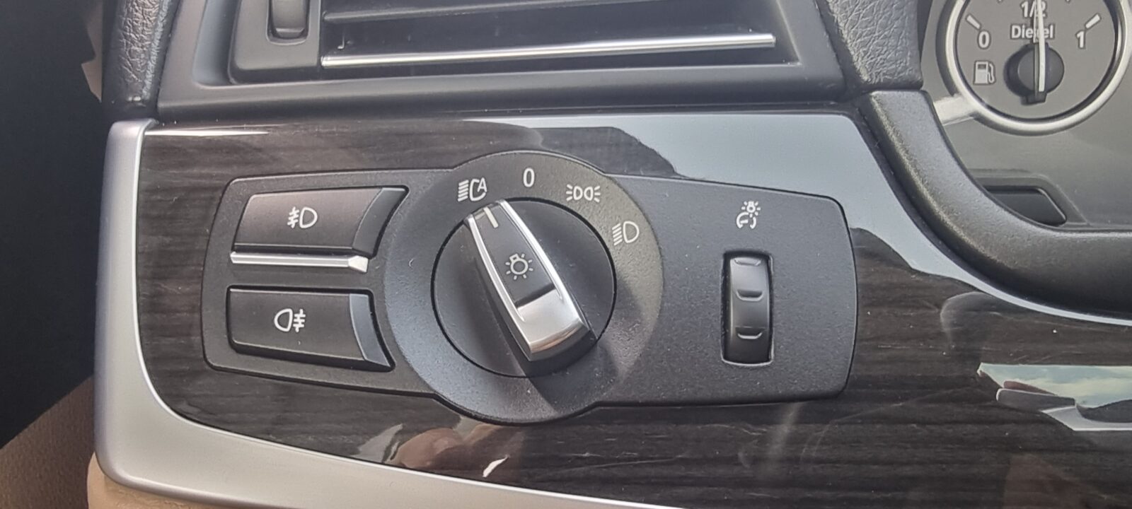 BMW 525D F11 X-DRIVE , 2.0 DIESEL, 218 CP, AN 2012, EURO 5     REVIZIE EFECTUATA ( DISTRIBUTIE + ULEI SI FILTRE )        RATE-LIVRARE-GARANTIE