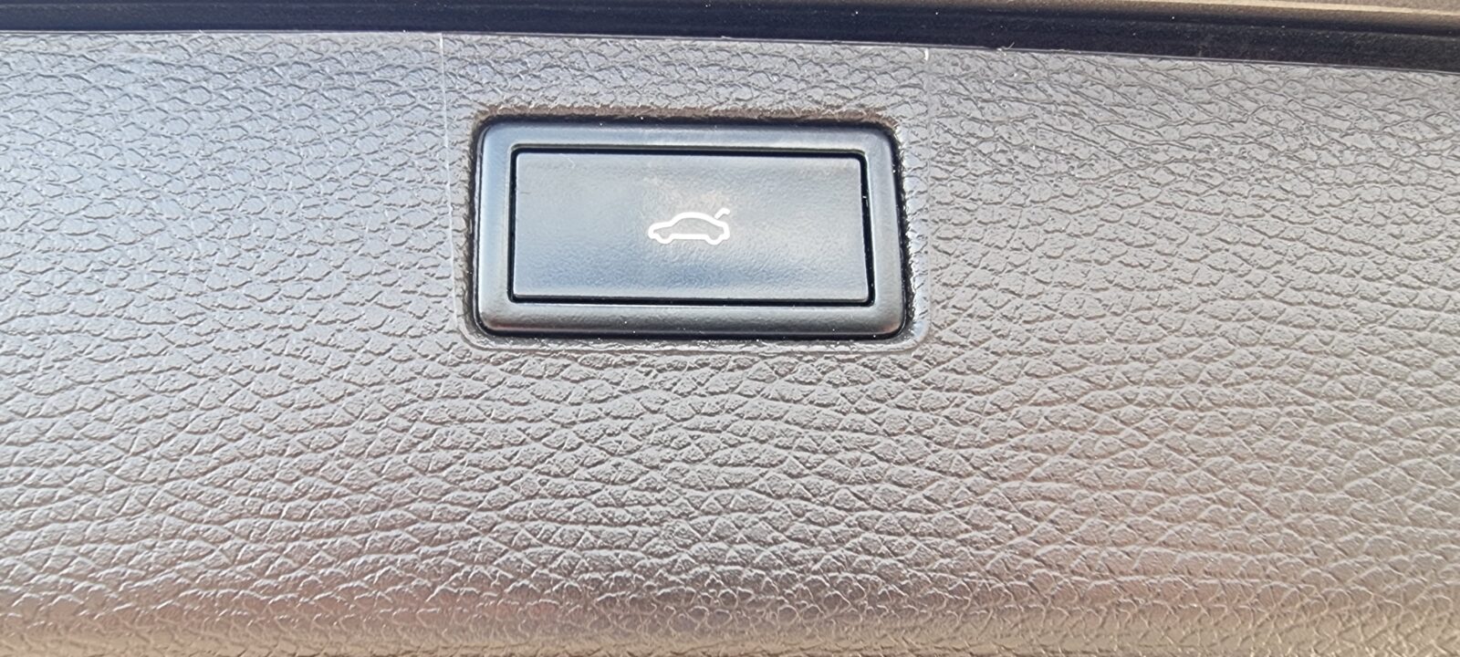 VW PASSAT, 2.0 TDI, 140 CP, AN 2012, EURO 5 REVIZIE EFECTUATA ( DISTRIBUTIE + ULEI SI FILTRE )  RATE-LIVRARE-GARANTIE