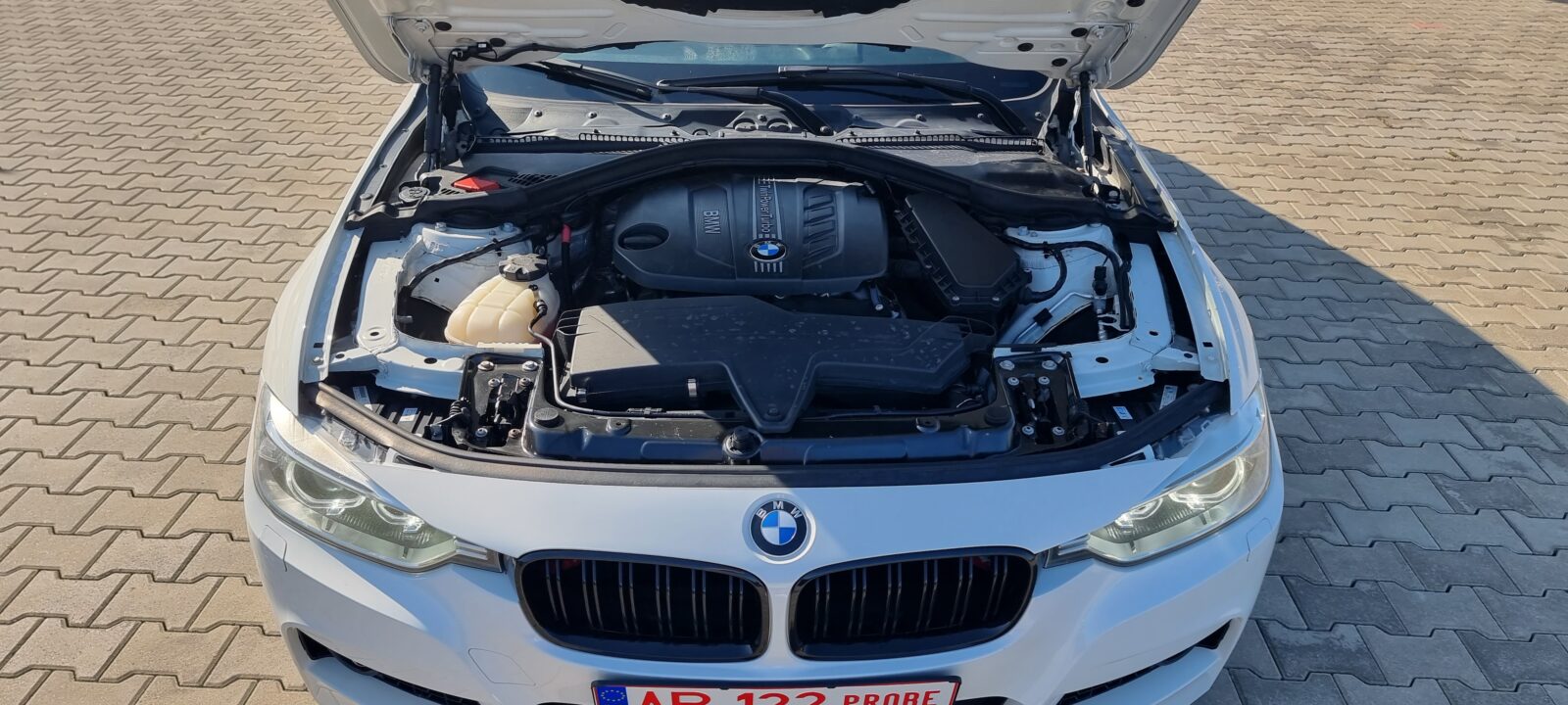 BMW 320D , 2.0 DIESEL, 184 CP, AN 2012, EURO 5      RATE-LIVRARE-GARANTIE
