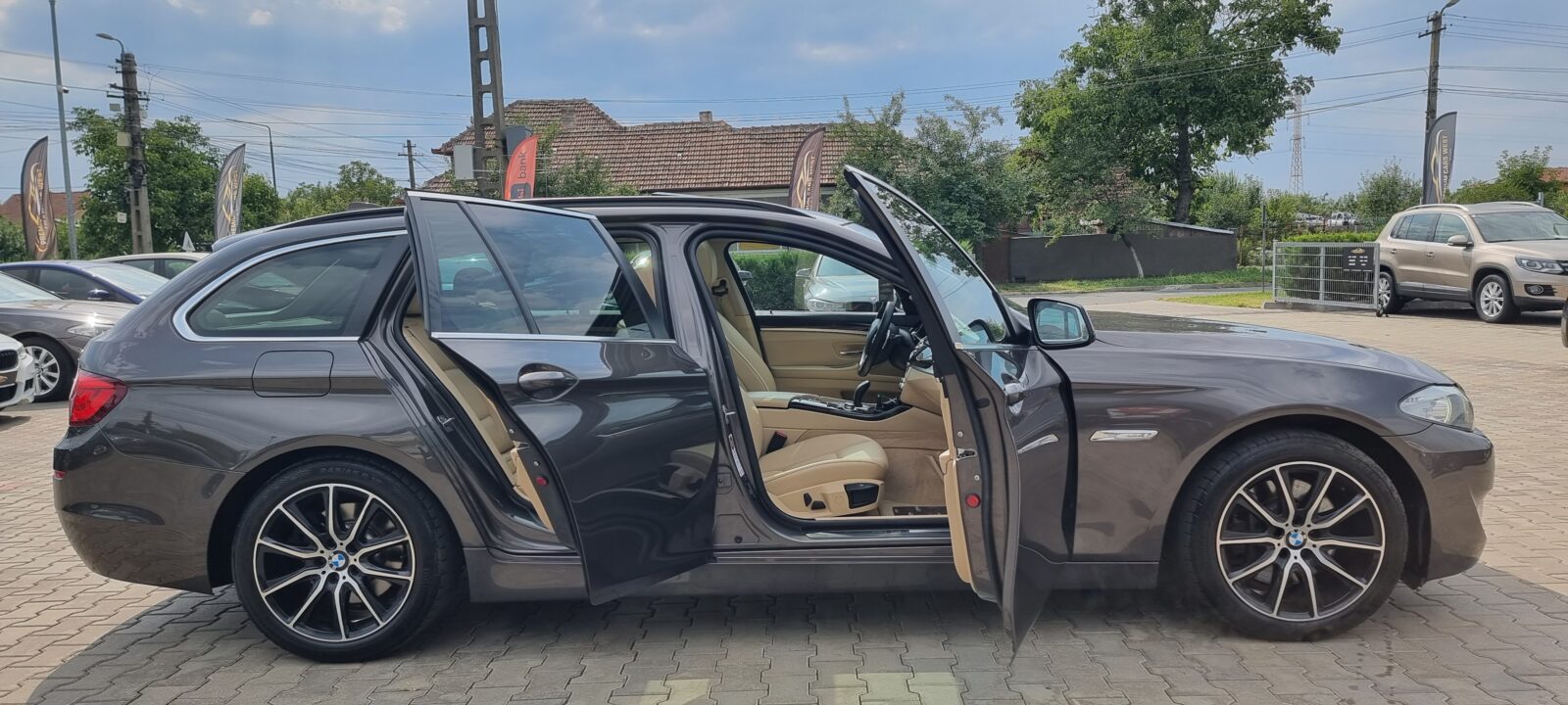 BMW 525D F11 X-DRIVE , 2.0 DIESEL, 218 CP, AN 2012, EURO 5     REVIZIE EFECTUATA ( DISTRIBUTIE + ULEI SI FILTRE )        RATE-LIVRARE-GARANTIE