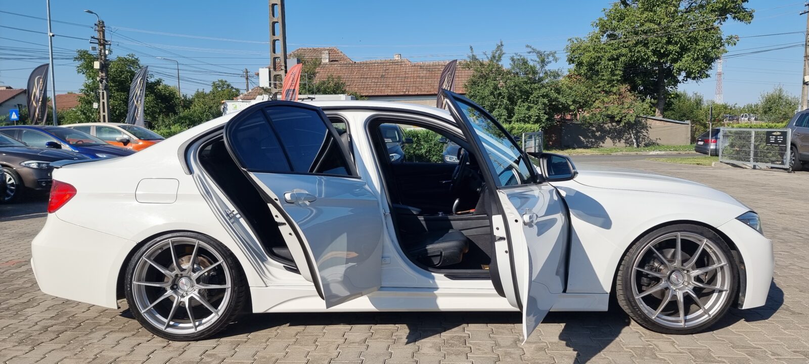 BMW 320D , 2.0 DIESEL, 184 CP, AN 2012, EURO 5      RATE-LIVRARE-GARANTIE