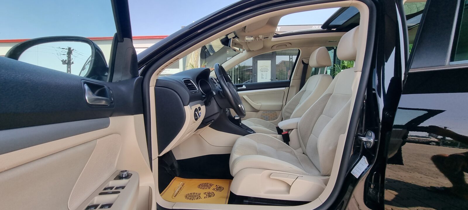 VW GOLF VI, AUTOMAT, PANORAMIC 2.0 TDI, 140 CP, AN 2010, EURO 5  RATE-LIVRARE-GARANTIE