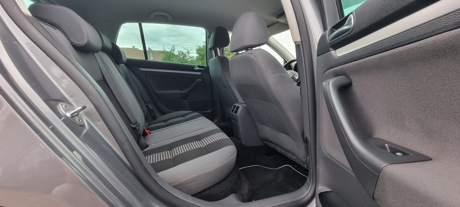 VW GOLF V, 1.4 BENZINA, 80 CP, AN 2008     RATE-LIVRARE-GARANTIE