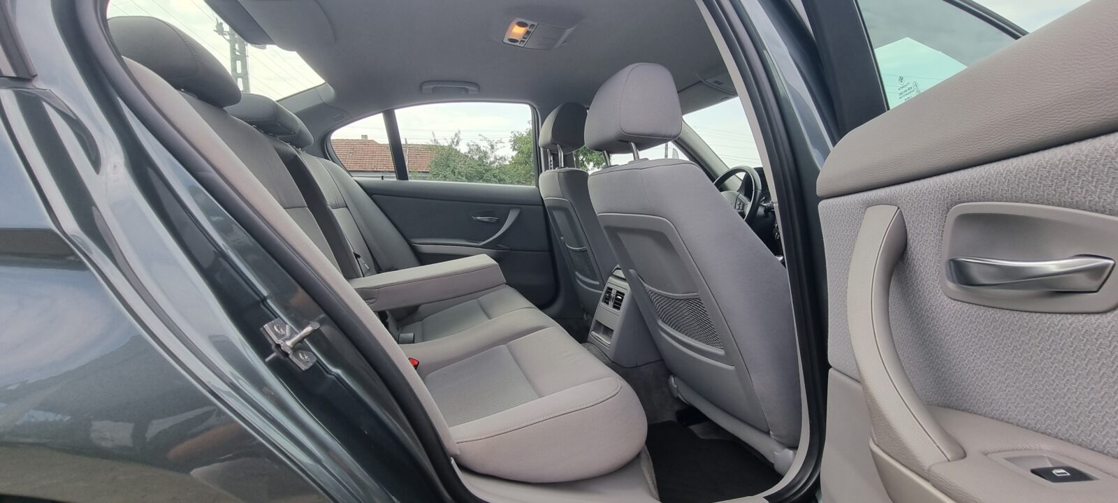 BMW SERIA 3, 2.0 DIESEL, 136 CP, AN 2011, EURO 5     RATE-LIVRARE-GARANTIE