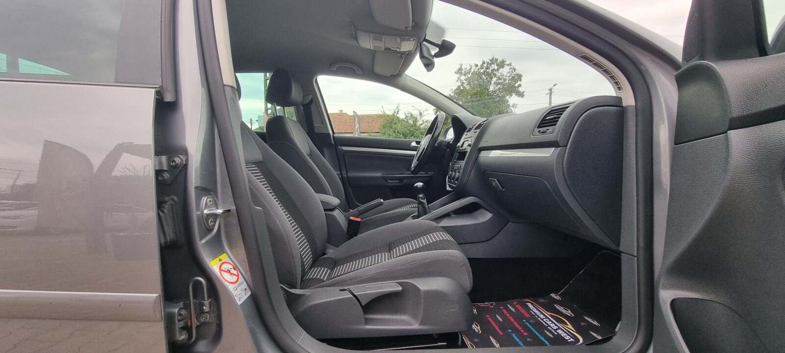 VW GOLF V, 1.4 BENZINA, 80 CP, AN 2008     RATE-LIVRARE-GARANTIE