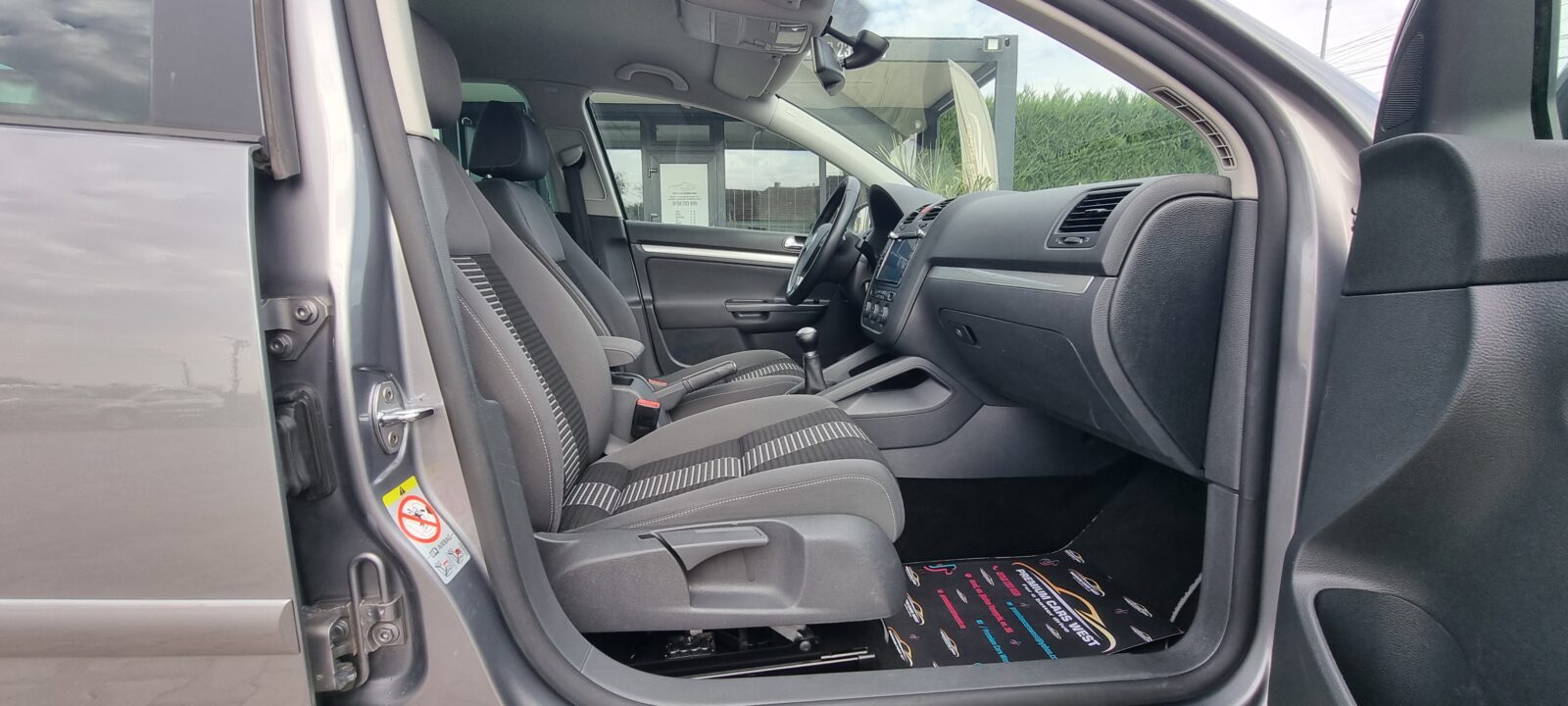 VW GOLF V, 2.0 TDI, 140 CP, AN 2009   RATE-LIVRARE-GARANTIE