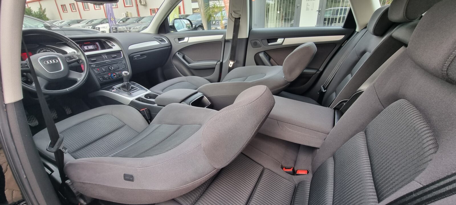 AUDI A4, 2.0 TDI, 120 CP, AN 2011, EURO 5     RATE-LIVRARE-GARANTIE