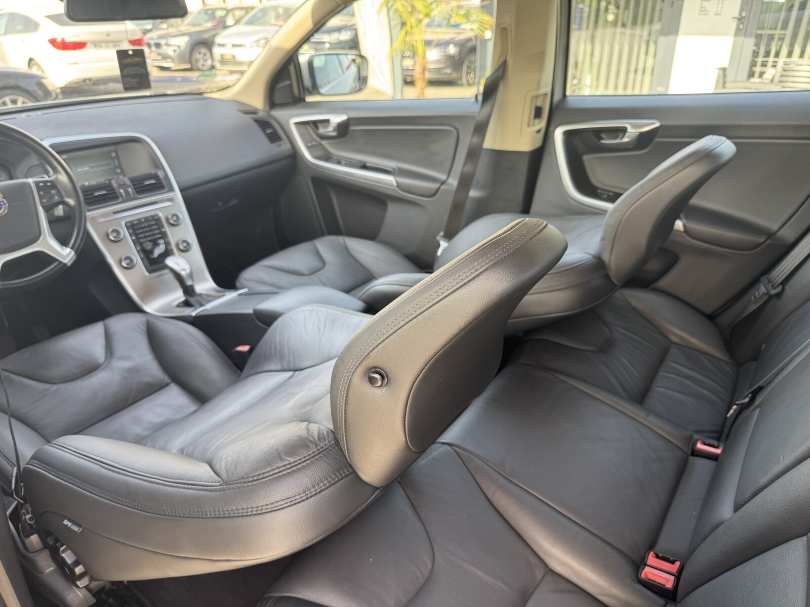 VOLVO XC-60 4X4, 2.4 DIESEL, 163 CP, AN 2012, EURO 5    RATE-LIVRARE-GARANTIE