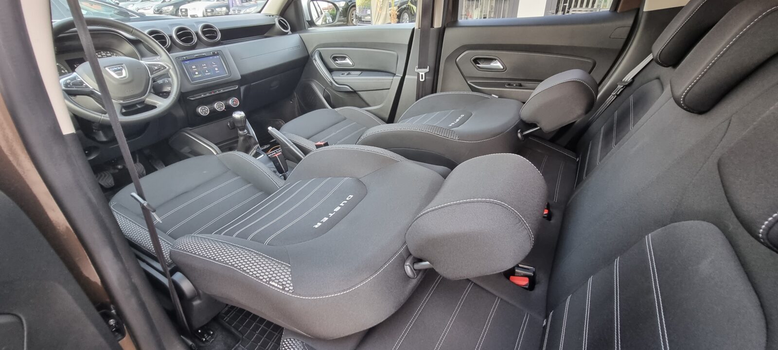 DACIA DUSTER, 1.2 BENZINA, 125 CP, AN 2018, EURO 6    RATE-LIVRARE-GARANTIE