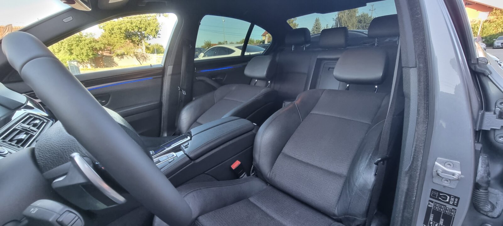 BMW 520D M-PACHET, 2.0 DIESEL, 184 CP, AN 2011, EURO 5    RATE-LIVRARE-GARANTIE