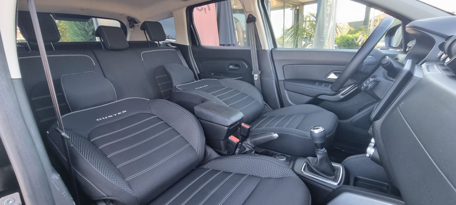 DACIA DUSTER 4X4, 1.5 DIESEL, 115 CP, AN 2022, EURO 6    RATE-LIVRARE-GARANTIE