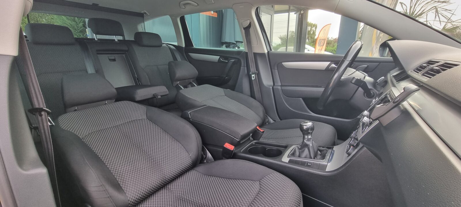 VW PASSAT, 2.0 TDI, 140 CP, AN 2012, EURO 5    RATE-LIVRARE-GARANTIE