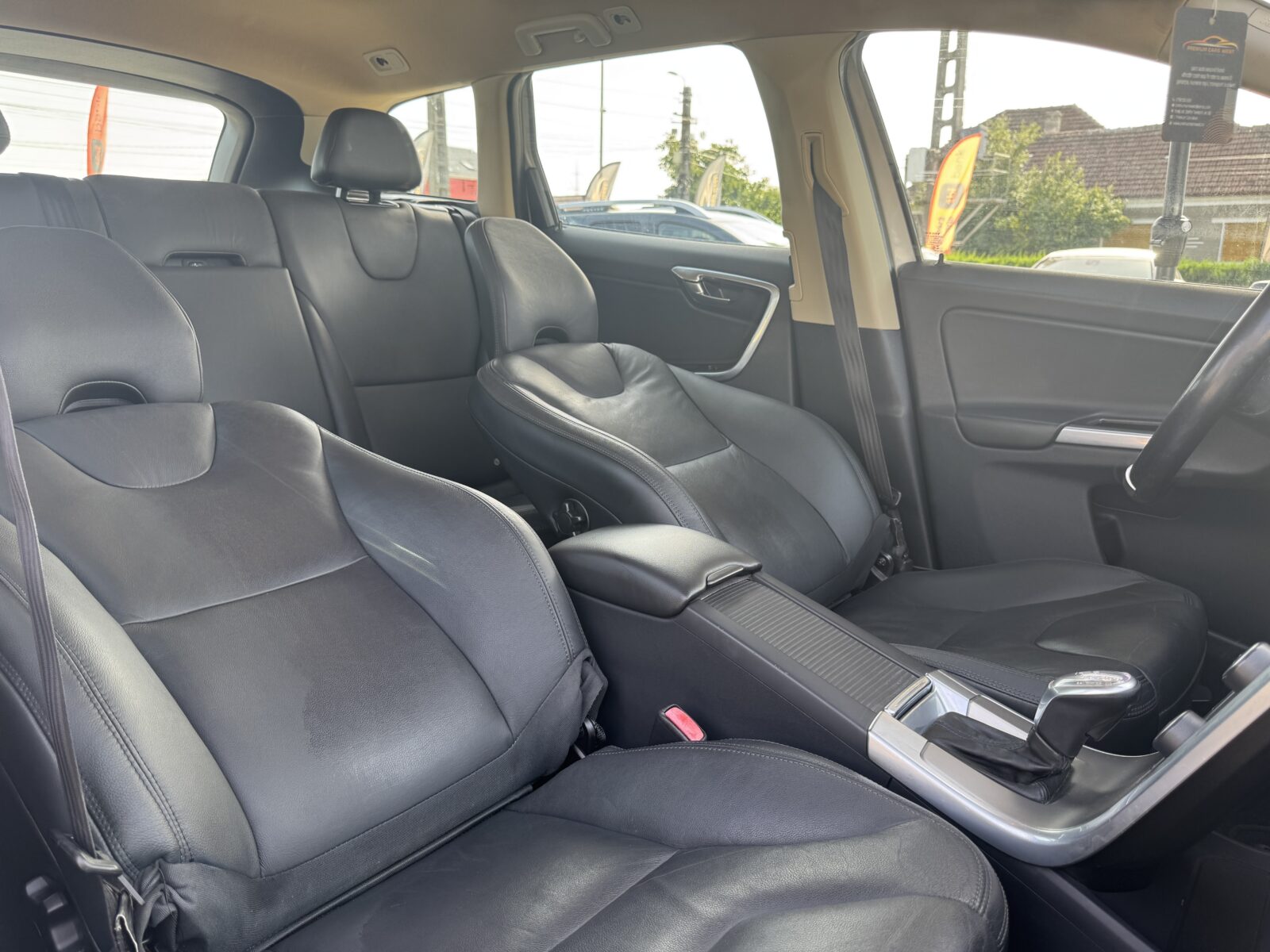 VOLVO XC-60 4X4, 2.4 DIESEL, 163 CP, AN 2012, EURO 5    RATE-LIVRARE-GARANTIE