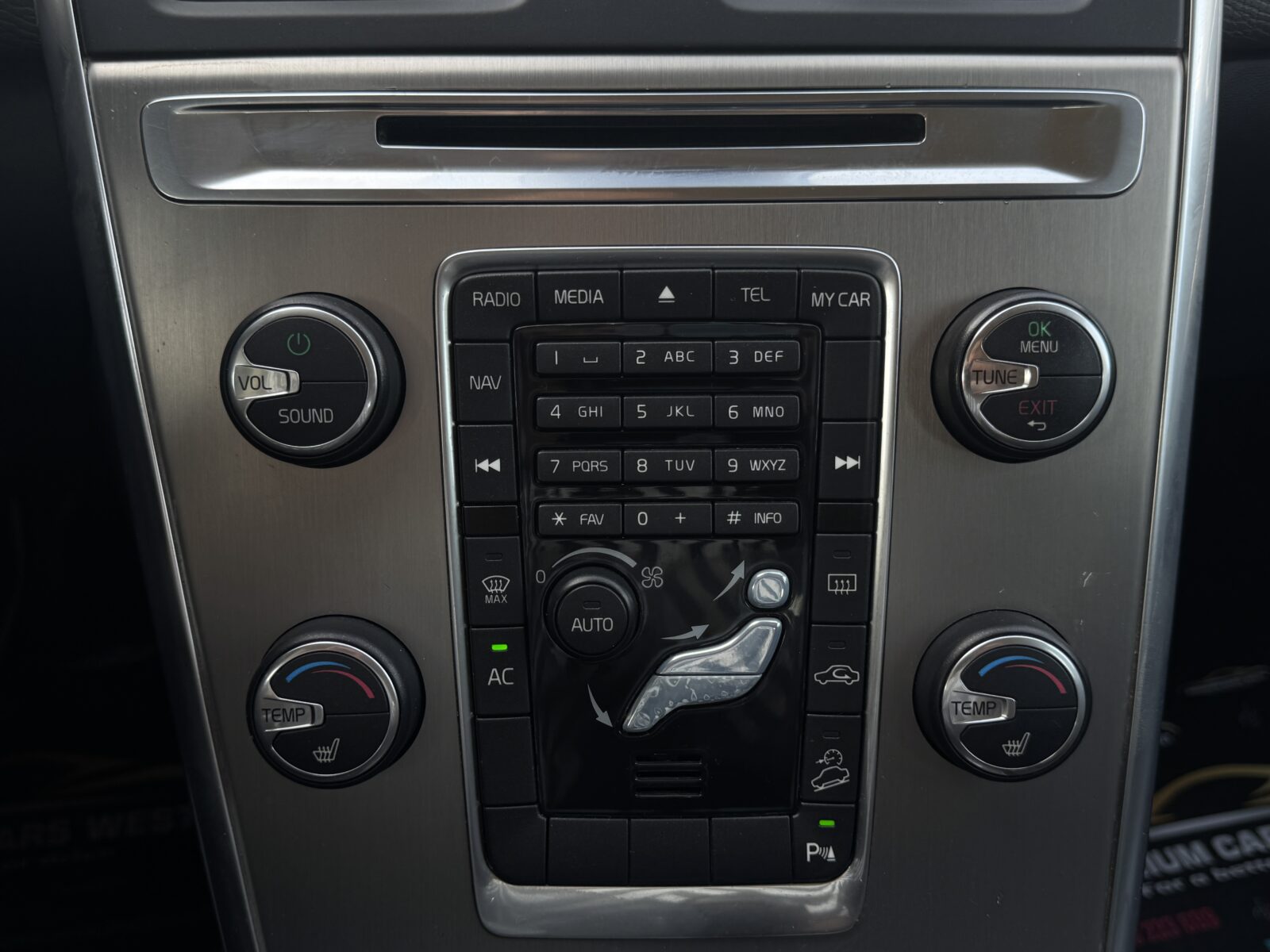 VOLVO XC-60 4X4, 2.4 DIESEL, 163 CP, AN 2012, EURO 5    RATE-LIVRARE-GARANTIE
