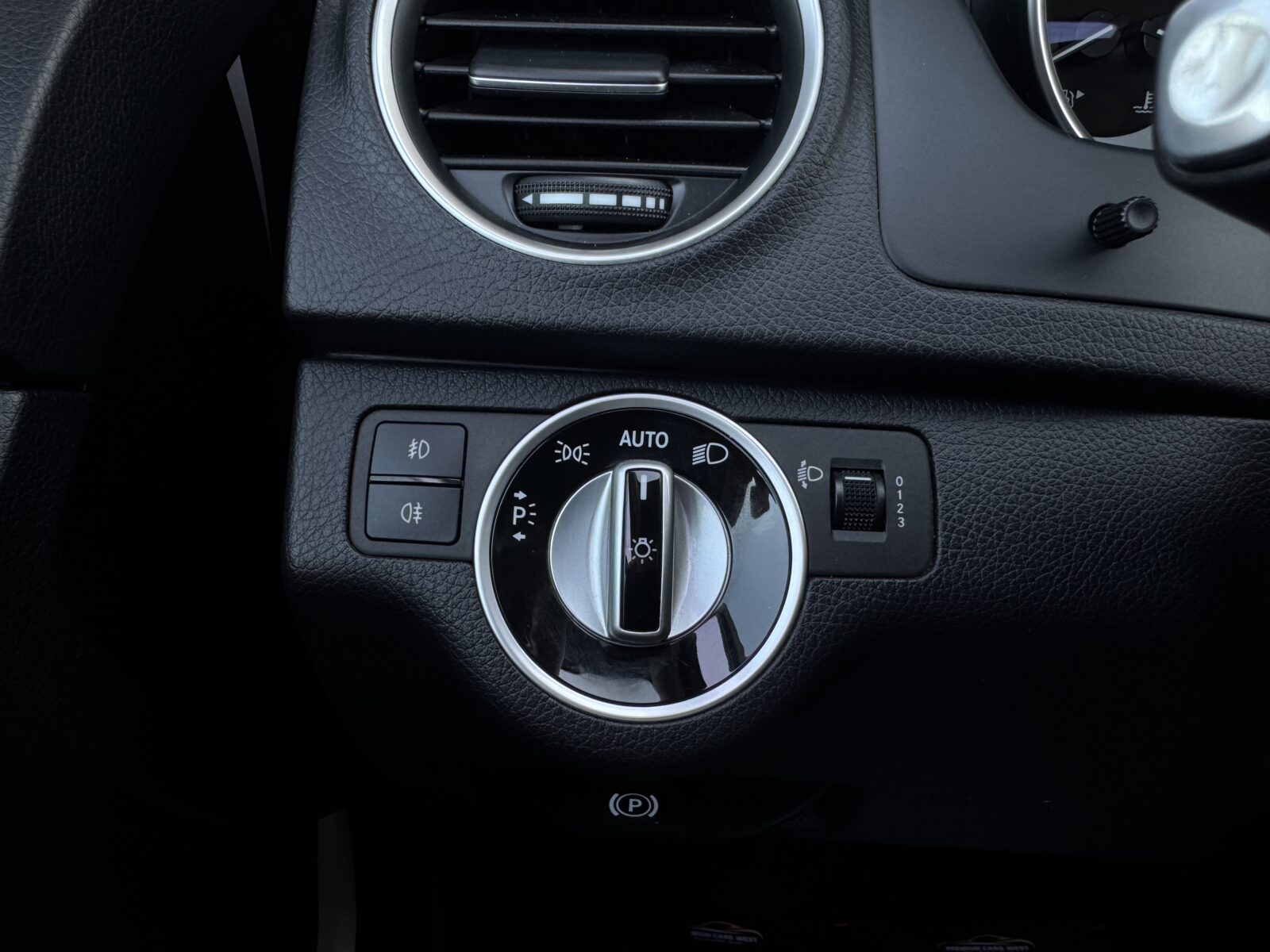 MERCEDES C200 AVANTGARDE, 2.2 DIESEL, 135 CP, AN 2013, EURO 5    RATE-LIVRARE-GARANTIE