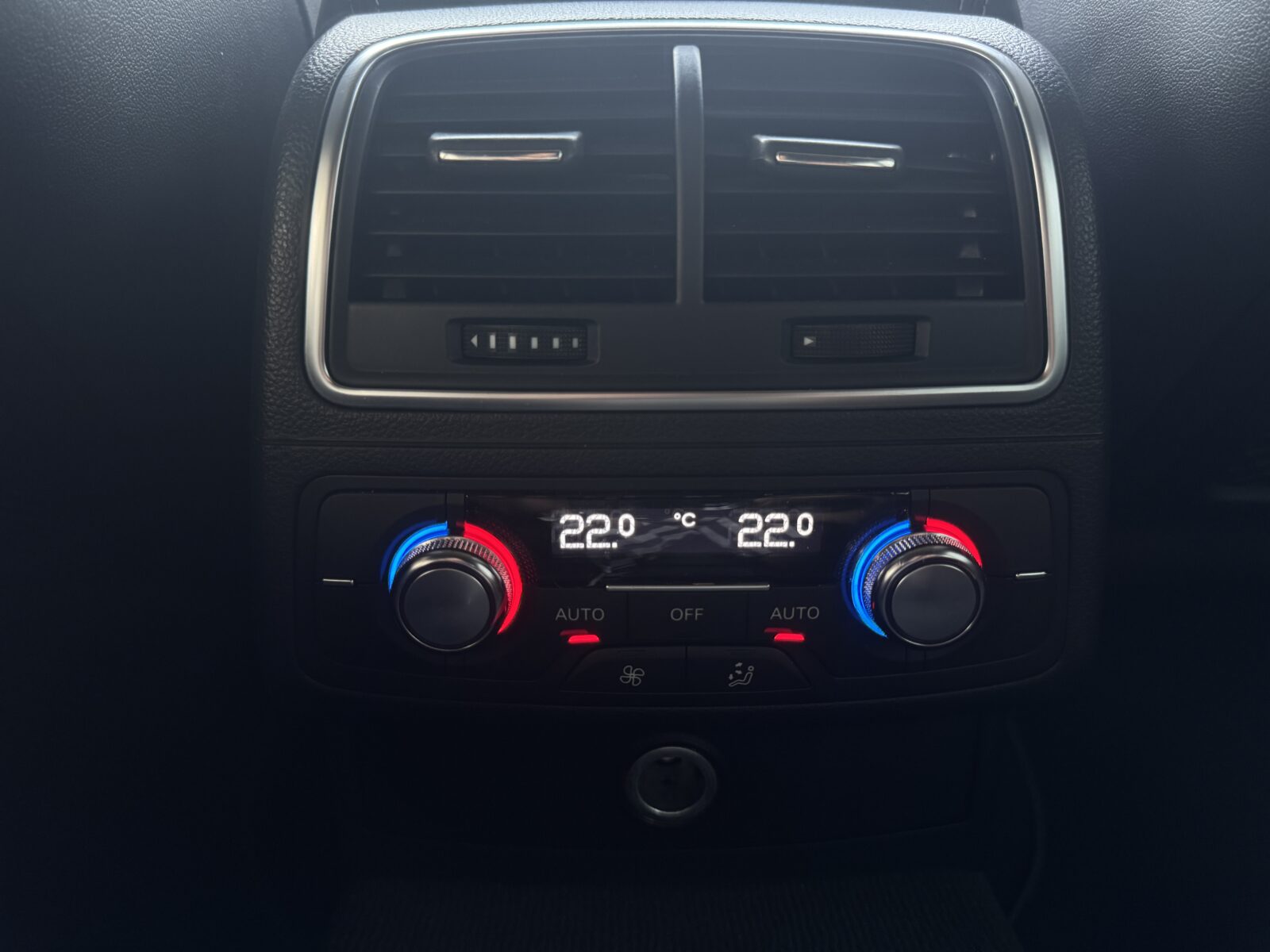 AUDI A6 S-LINE, 2.0 TDI, 177 CP, AN 2013, EURO 5    REVIZIE EFECTUATA ( DISTRIBUTIE + ULEI SI FILTRE )     RATE-LIVRARE-GARANTIE