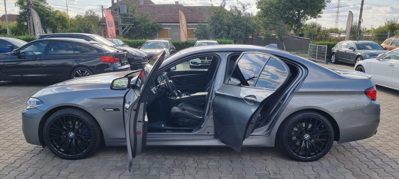 BMW 520D M-PACHET, 2.0 DIESEL, 184 CP, AN 2011, EURO 5    RATE-LIVRARE-GARANTIE