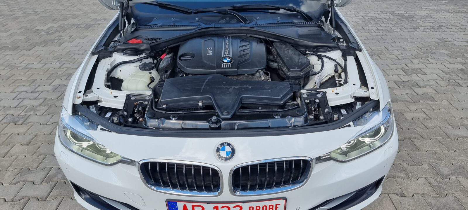 BMW 320D X-DRIVE, 2.0 DIESEL, 184 CP, AN 2013, EURO 5     RATE-LIVRARE-GARANTIE