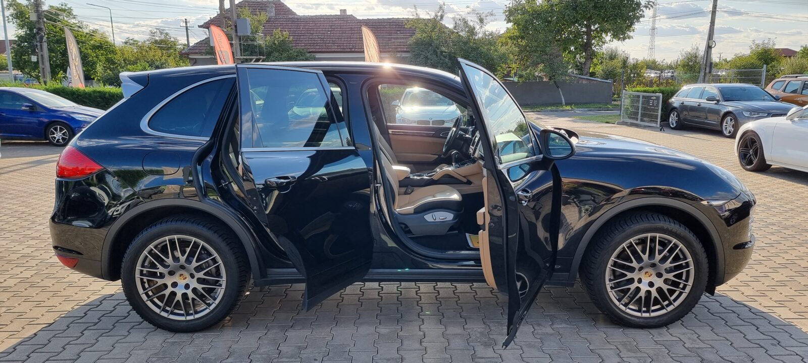 PORSCHE CAYENNE PLATINUM EDITION, 3.0 TDI, 245 CP, AN 2014, EURO 5    RATE-LIVRARE-GARANTIE
